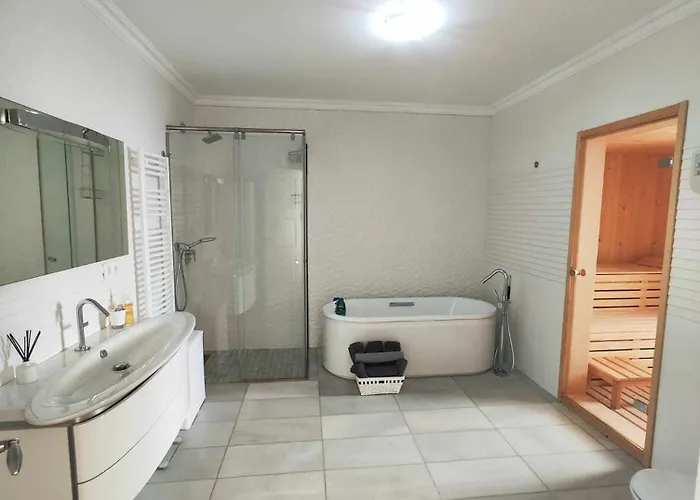 Gran Piscina Hidromasaje Playa Privada Y Sauna Villa *