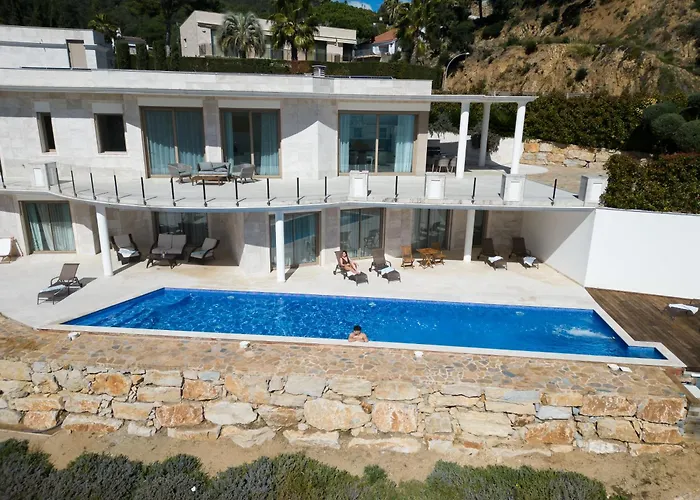 Gran Piscina Hidromasaje Playa Privada Y Sauna Βίλα *